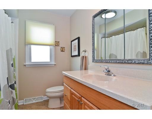 29 Hackberry Ln, Glenview, IL 60025 photo 8