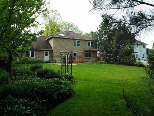 201 Redstart Rd, Naperville, IL 60565 photo 16