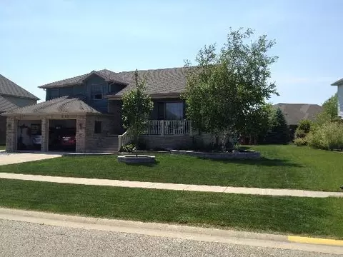 1758 Kingtree Dr, Morris, IL 60450 photo 1