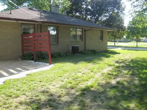 1603 Sunset Dr, Peru, IL 61354 photo 9