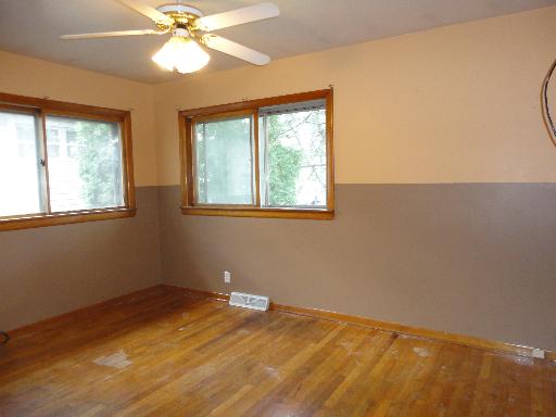 1056 High St, Aurora, IL 60505 photo 7