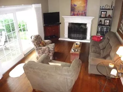2614 Pebblebrook Ln, Rolling Meadows, IL 60008 photo 8