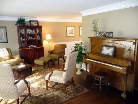 2614 Pebblebrook Ln, Rolling Meadows, IL 60008 photo 3