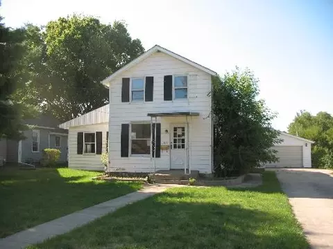 132 E Scott St, Seneca, IL 61360 photo 1