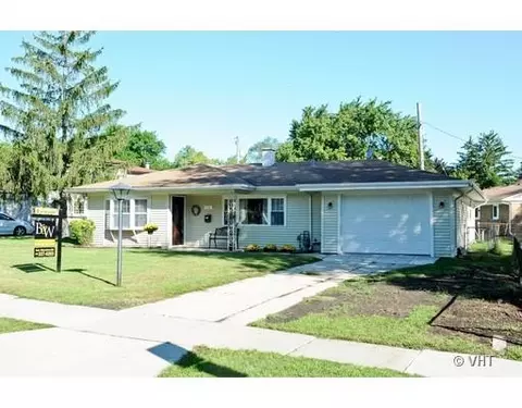 716 S Dennis Rd, Wheeling, IL 60090 photo 1