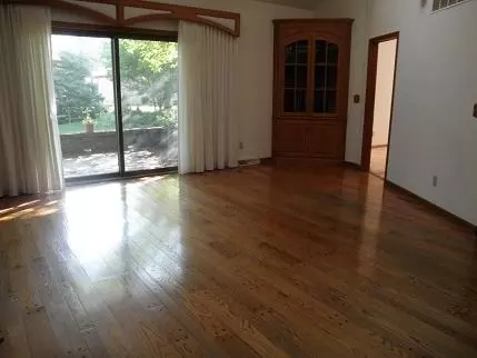 702 Carolyn St, Mendota, IL 61342 photo 5