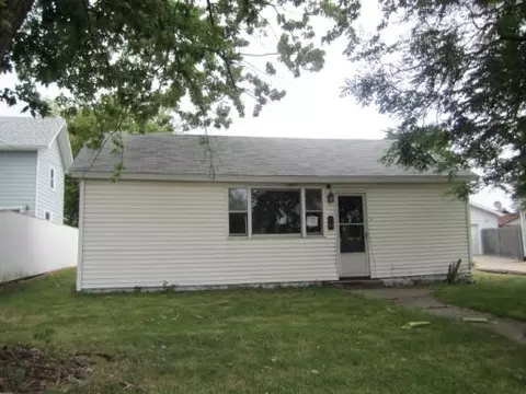 1423 7th St, Peru, IL 61354 photo 1
