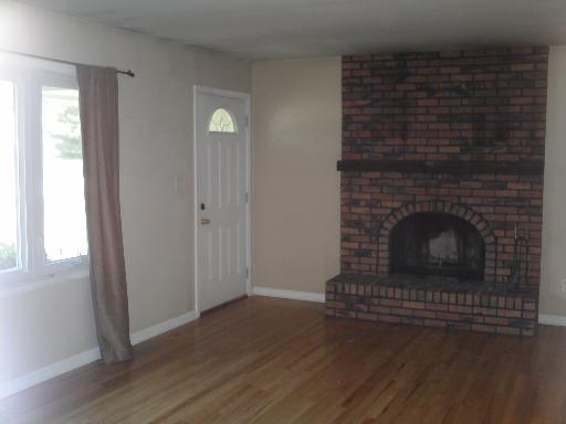 4906 Paulsen St, Mchenry, IL 60051 photo 8