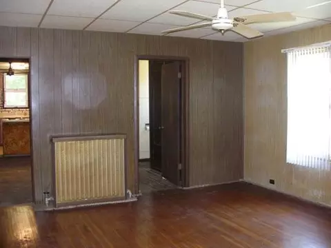 512 E Walnut St, Oglesby, IL 61348 photo 3
