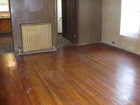 512 E Walnut St, Oglesby, IL 61348 photo 2