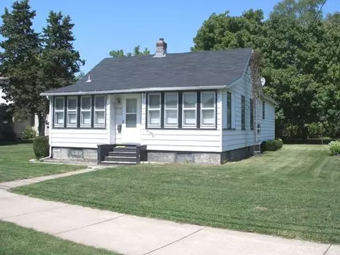 512 E Walnut St, Oglesby, IL 61348 photo 1