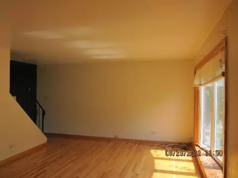 8900 Robin Dr #C, Des Plaines, IL 60016 photo 2