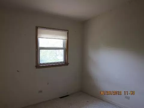 8900 Robin Dr #C, Des Plaines, IL 60016 photo 7