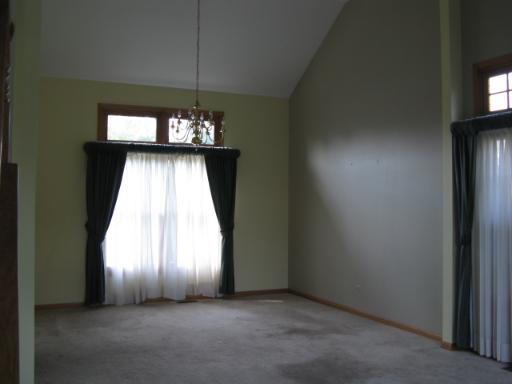 2215 Irvine Ln, Plainfield, IL 60586 photo 3