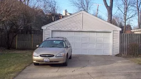 2002 Paddock Ln, Wheaton, IL 60187 photo 13