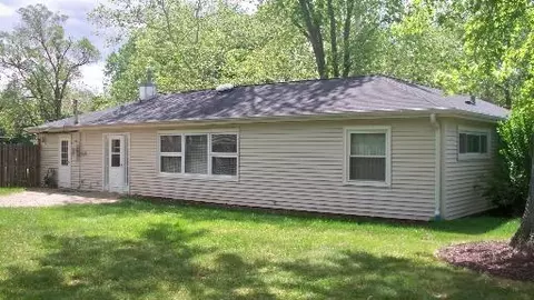 2002 Paddock Ln, Wheaton, IL 60187 photo 12