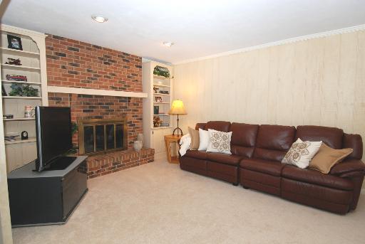 19 Wakefield Ln, Geneva, IL 60134 photo 5