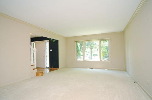 1906 E Maya Ln, Mount Prospect, IL 60056 photo 3