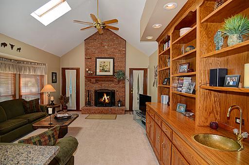 9 S645 Lorraine Dr, Willowbrook, IL 60527 photo 8