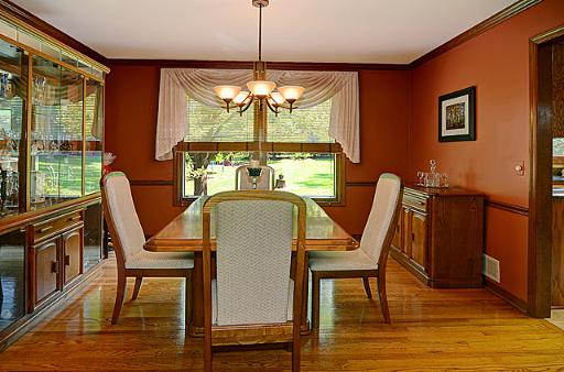 9 S645 Lorraine Dr, Willowbrook, IL 60527 photo 3