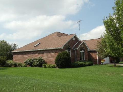 205 E Susan Dr, Dwight, IL 60420 photo 2