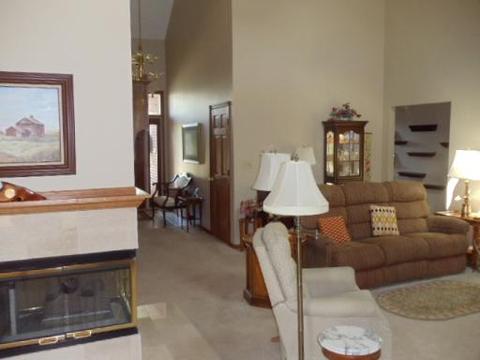 205 E Susan Dr, Dwight, IL 60420 photo 10