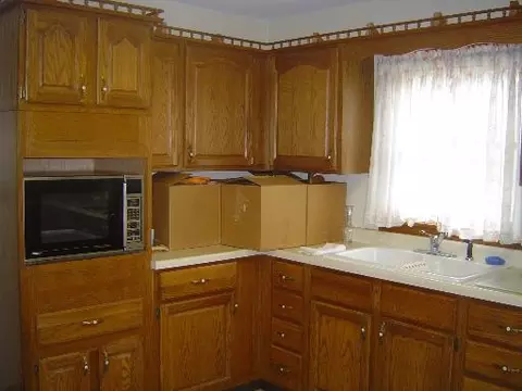 2003 12th St, Peru, IL 61354 photo 10