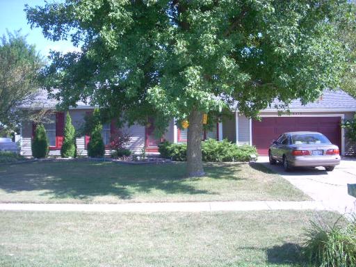 4937 Abbington Dr, Mchenry, IL 60050 photo 1