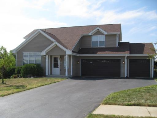 3742 Northline Dr, Rockford, IL 61103 photo 1
