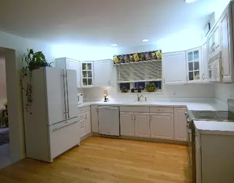 128 Fairbank Rd, Riverside, IL 60546 photo 2