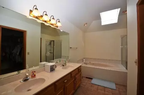 1860 Lisson Rd, Naperville, IL 60565 photo 11