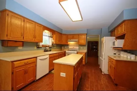 1860 Lisson Rd, Naperville, IL 60565 photo 4