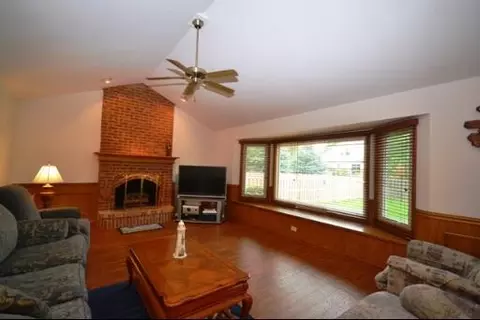 1860 Lisson Rd, Naperville, IL 60565 photo 6