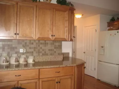 16641 S Fox Run Cir, Plainfield, IL 60586 photo 7