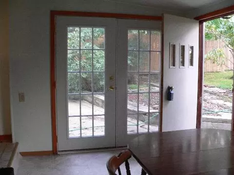 107 E First St, Spring Valley, IL 61362 photo 4