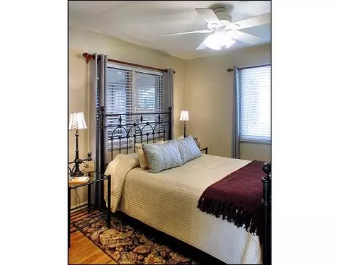 924 N Sleight St, Naperville, IL 60563 photo 11