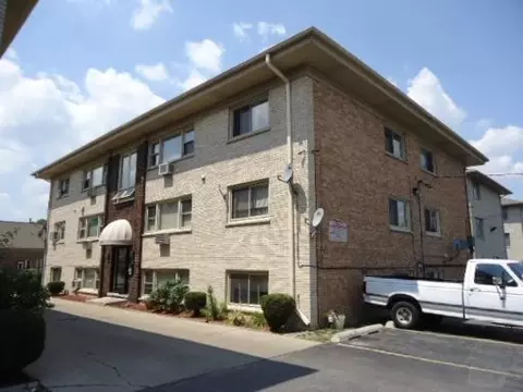 4431 S Prescott St #2c, Lyons, IL 60534 photo 2
