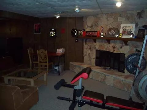105 Clark St, Walnut, IL 61376 photo 4