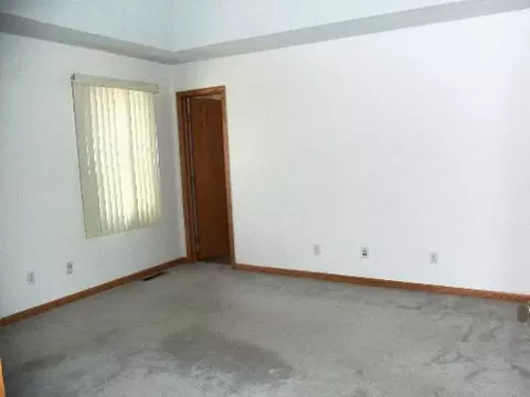 513 E Illinois Ave, Morris, IL 60450 photo 7