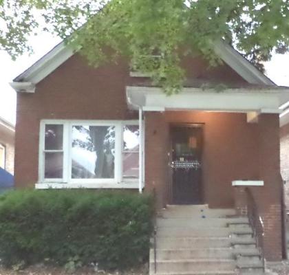 5704 S Artesian Ave, Chicago, IL 60629 photo 1