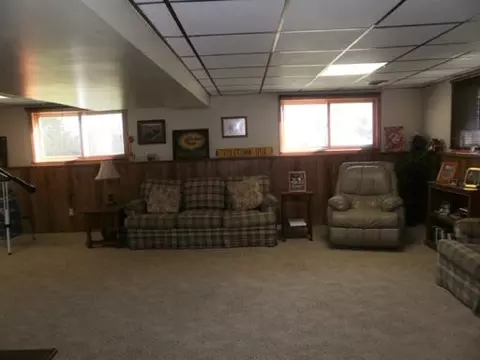 910 W First St, Spring Valley, IL 61362 photo 8