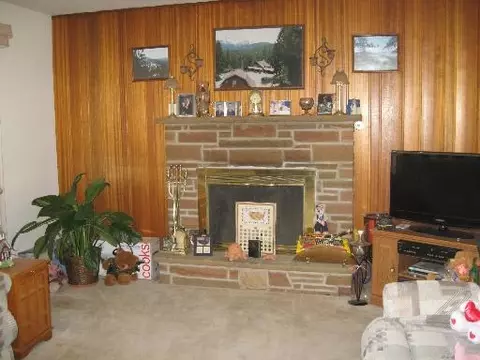 Undisclosed, Aurora, IL 60506 photo 3