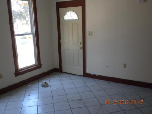 427 Ann St, Elgin, IL 60120 photo 6