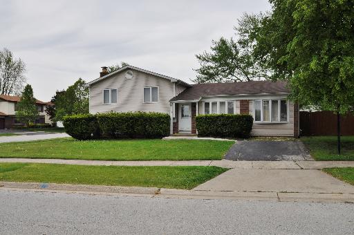 5101 Deerpath Rd, Oak Forest, IL 60452 photo 1