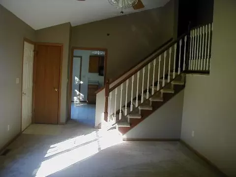 802 Catlin St, Ottawa, IL 61350 photo 5