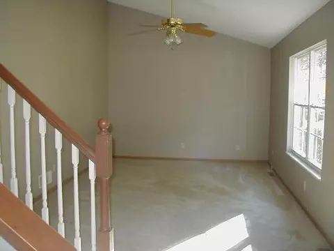 802 Catlin St, Ottawa, IL 61350 photo 6