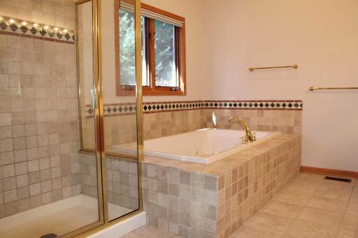 1817 Anthony Ln, Mchenry, IL 60051 photo 8