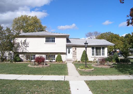 1538 Webster Ln, Des Plaines, IL 60018 photo 1