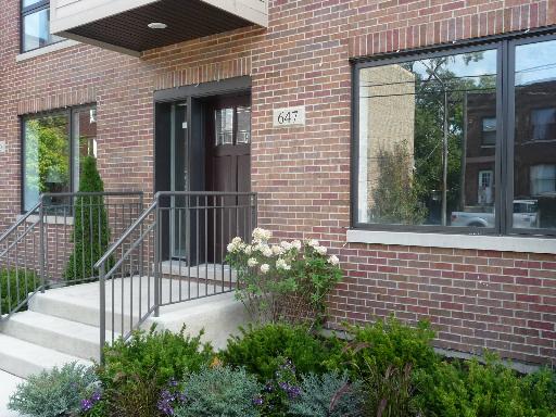 647 Custer Ave, Evanston, IL 60202 photo 1