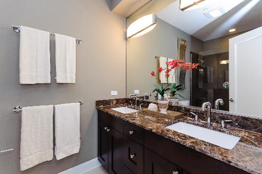 647 Custer Ave, Evanston, IL 60202 photo 13